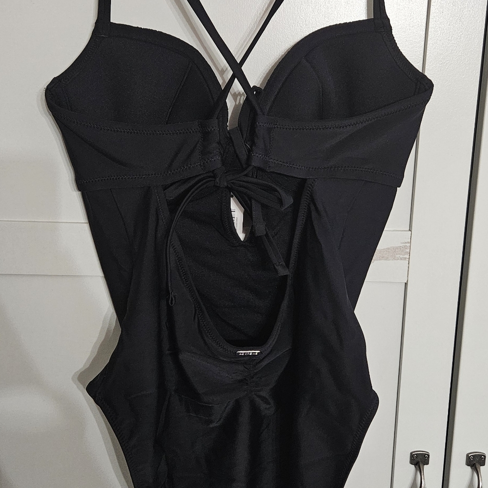 Adore Me Black 1 Piece bathing suit Keyhole Front Cross Strap Back BNWT S M L - Picture 2 of 7